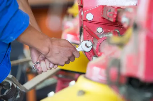 Landtechnikunterricht an der FS Salern Landtechnikunterricht an der FS Salern
