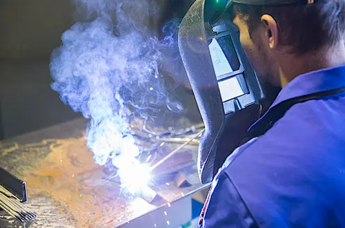 Schweissen an der Fachschule Salern Schweissen an der Fachschule Salern