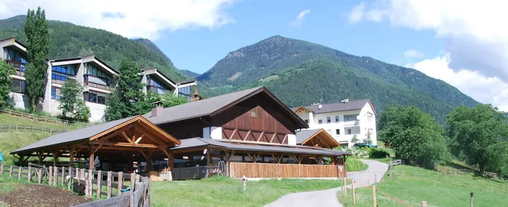 Praxisbetrieb Bruggerhof der FS Salern Praxisbetrieb Bruggerhof der FS Salern