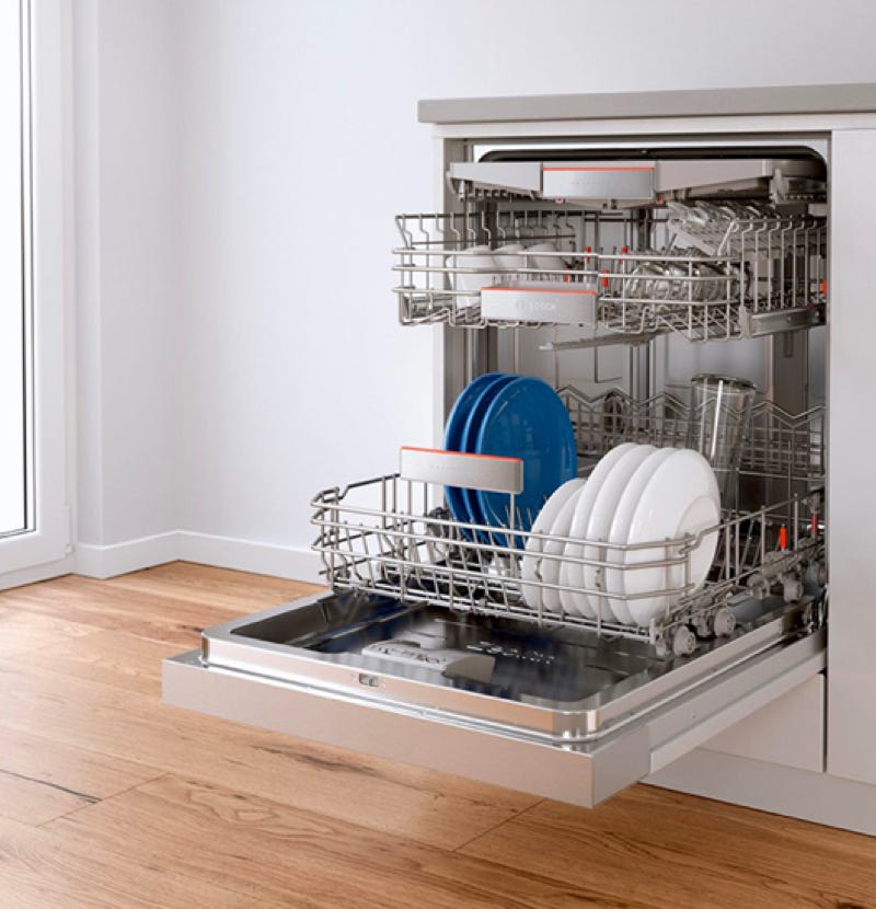 Bosch dishwasher with dishes in