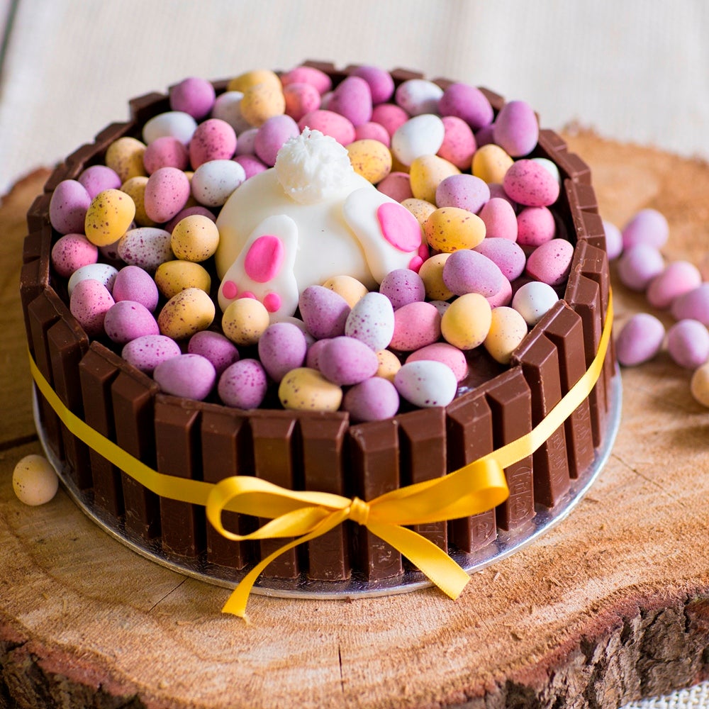 How to Make an Ultimate Easter Chocolate Cake