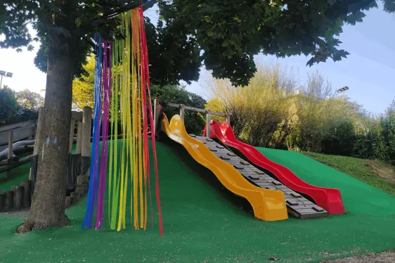 Giardino: guardare oltre la porta: creare scenari per affinare lo sguardo
