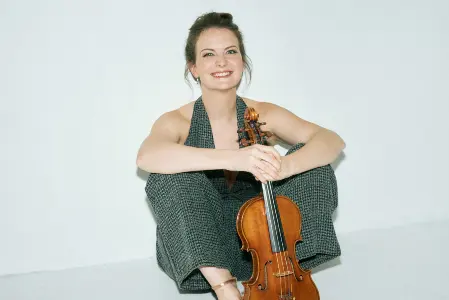 Veronica Eberle (foto: Louie Thain)