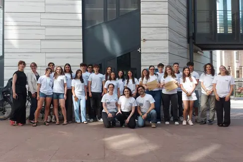 Multilinguismo e crescita personale. Sono 32 le studentesse e gli studenti delle scuole superiori in lingua italiana che nell'anno scolastico in corso stanno frequentando un soggiorno studio in Germania. Le domande per il prossimo anno scolastico 2027/28 potranno essere presentate dal 15 ottobre al 9 novembre. (Foto: USP)