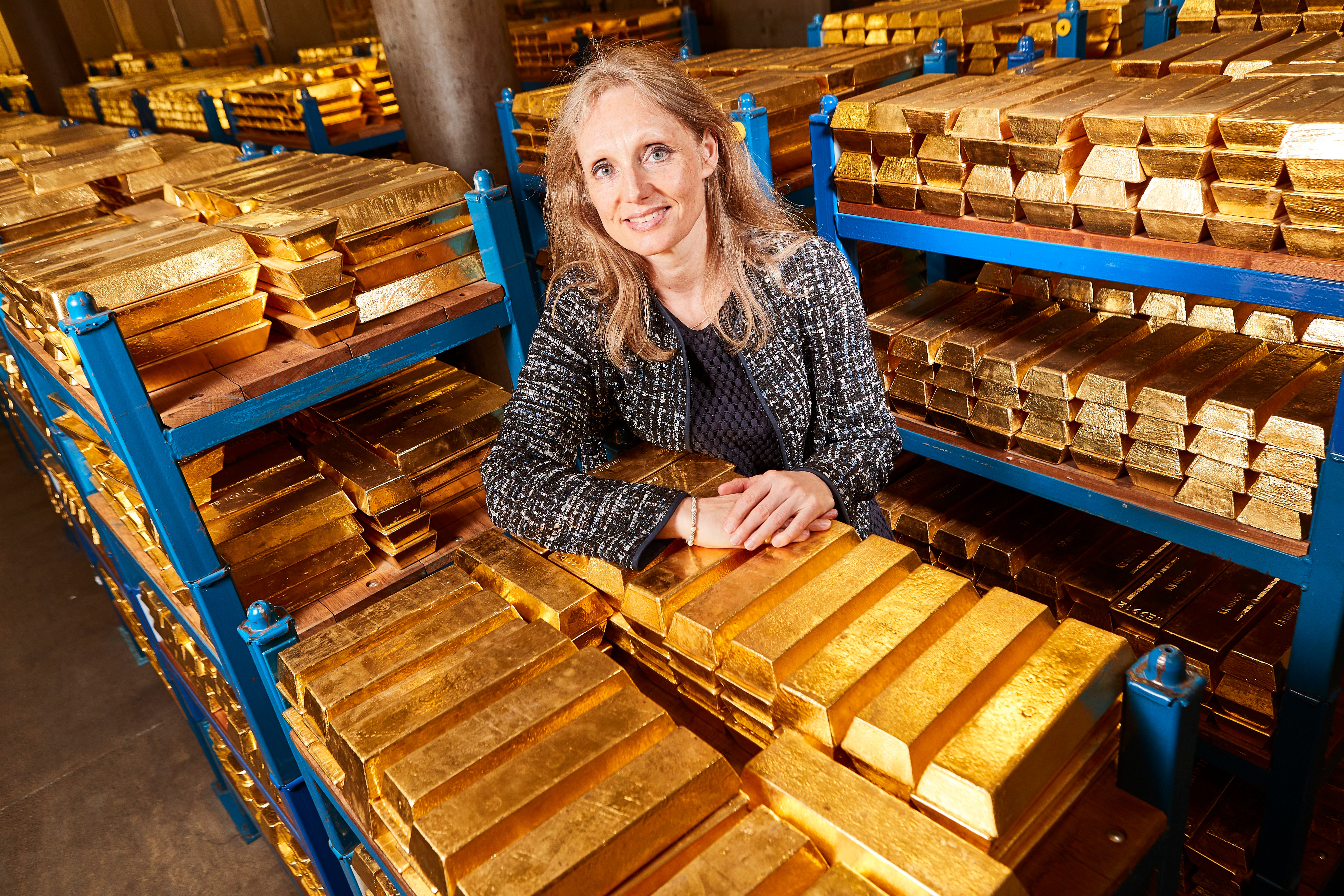 Inside the bank of England still - gold reserves