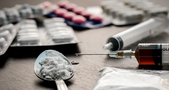 Consumo rischioso, abuso o dipendenza da sostanze illegali