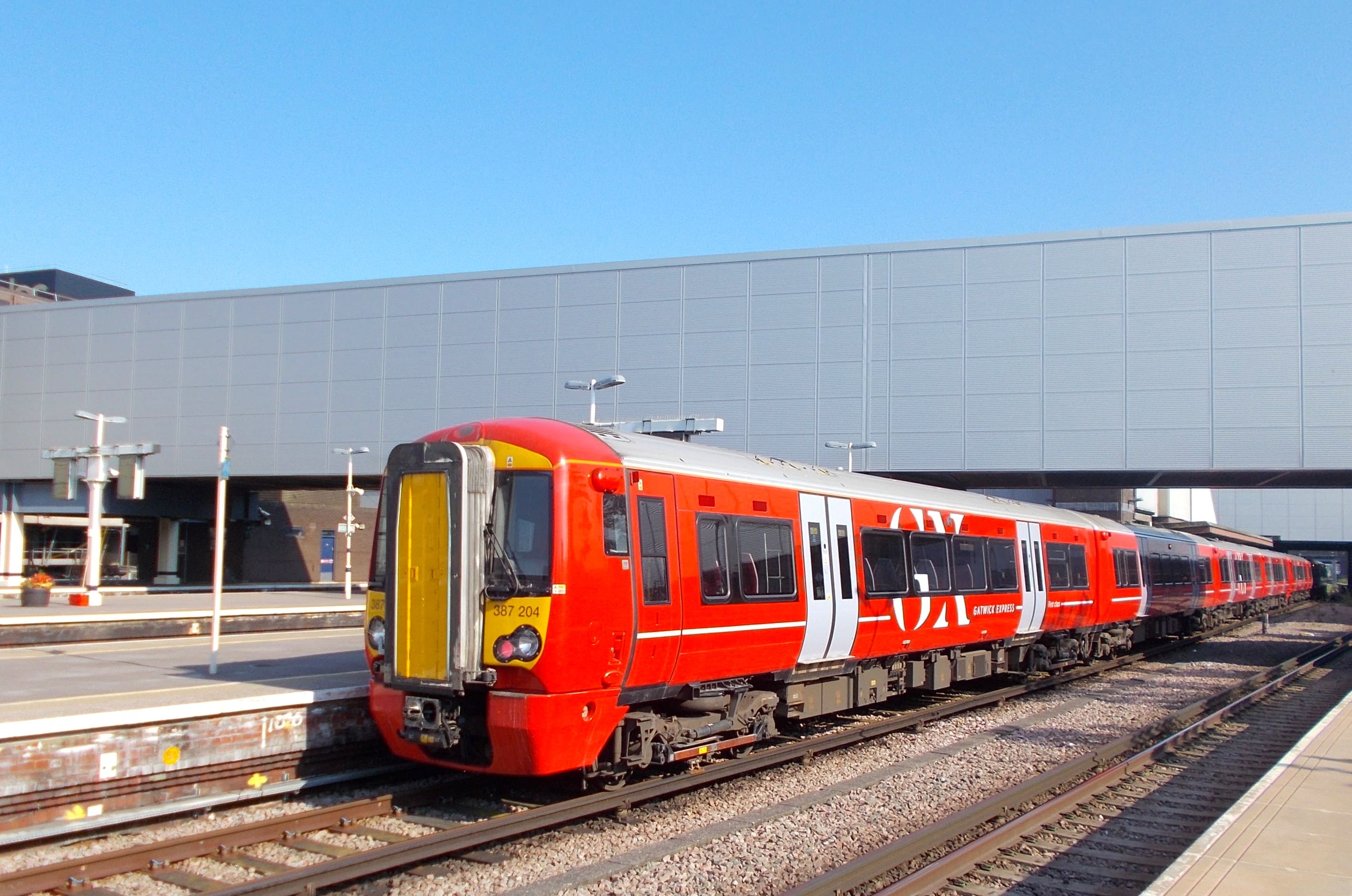 Image of Gatwick Express train.