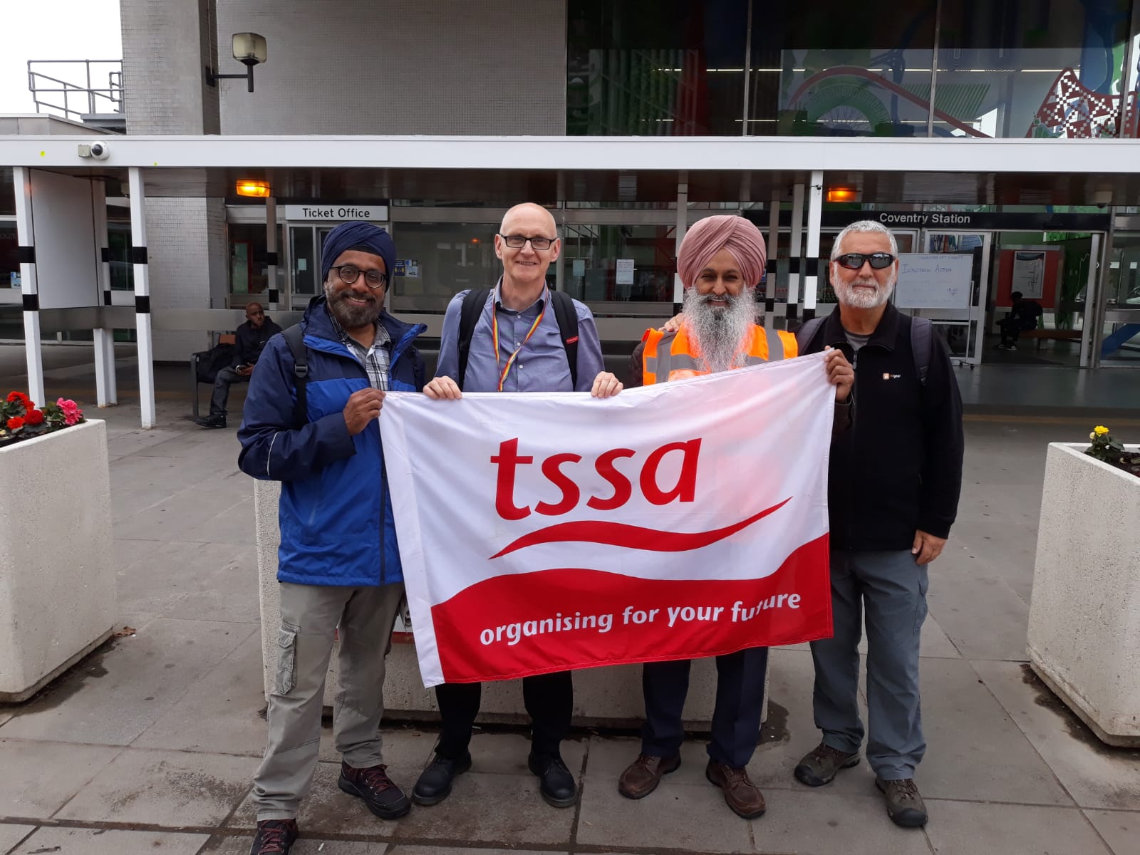 Shows TSSA members with Organiser Chris Rylah on picketline in Coventry