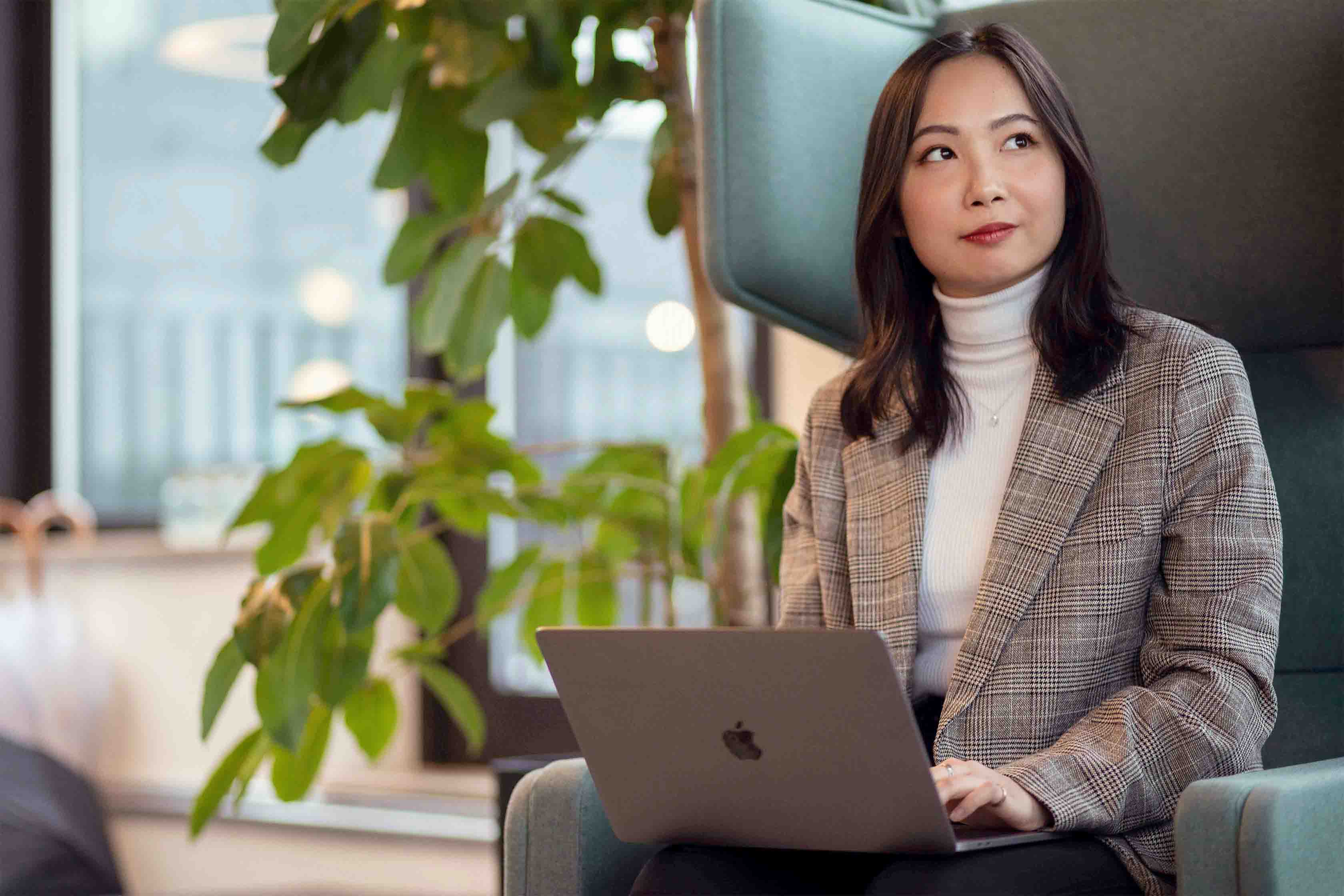 Asian business woman with her laptop