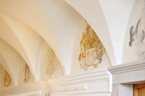 Fresken im historischen Altbau Fresken im historischen Altbau