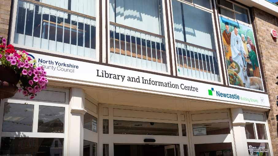 Exterior photo of the Knaresborough branch, showing the outside of the Knaresborough library where the branch is located inside. 