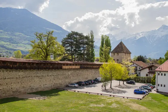 Schludernser Torturm, Außenansicht. Foto Glurns Marketing