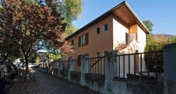 Semirurali-Haus. Foto Seehauser