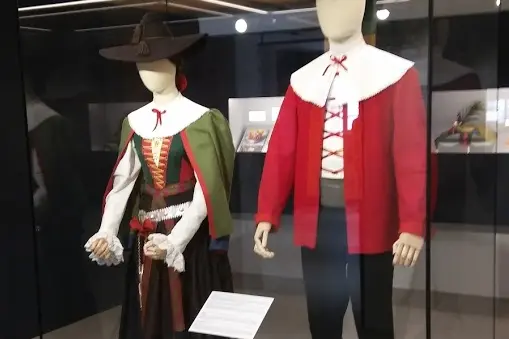 Museo dei costumi tradizionali di Castelrotto. Costumi tradizionali del XVIII secolo. Foto Associazione Pro Museo Castelrotto