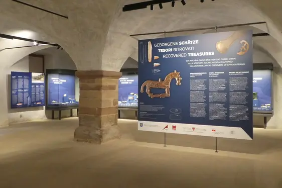 Lanserhaus. Mostra permanente archeologica. Foto Comune di Appiano