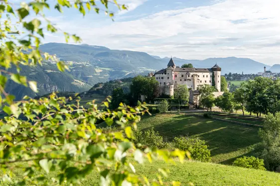 Castel Presule, esterno. Foto Helmuth Rier
