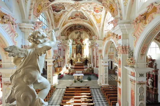 Augustiner Chorherrenstift Neustift, Stiftskirche. Foto Albert Ceolan