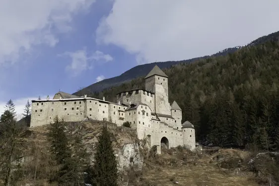 Castel Taufers. Foto Ludwig Thalheimer