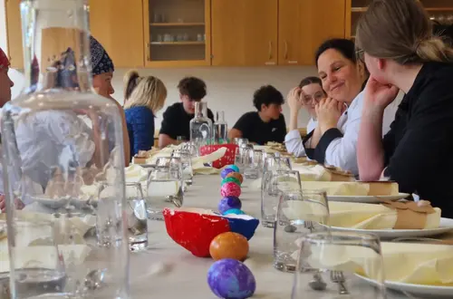 Wir laden ein- Osterbrunch. Foto: FS Tisens Wir laden ein- Osterbrunch. Foto: FS Tisens