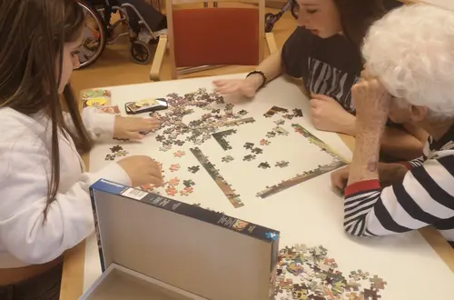 Talente und Neigungen: Besuch im Altersheim Tisens. Foto: FS Tisens Talente und Neigungen: Besuch im Altersheim Tisens. Foto: FS Tisens