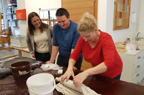 Workshop Filzen an der Winterschule Ulten. Fotos: FS Tisens Workshop Filzen an der Winterschule Ulten. Fotos: FS Tisens