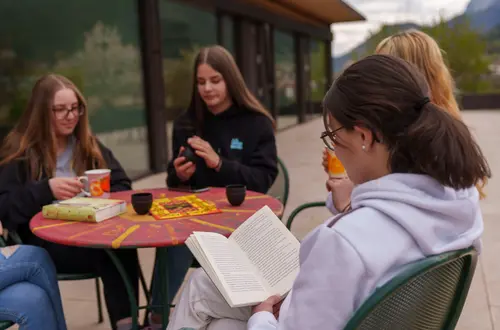 Freizeit im Heim. Foto: René Gamper Freizeit im Heim. Foto: René Gamper