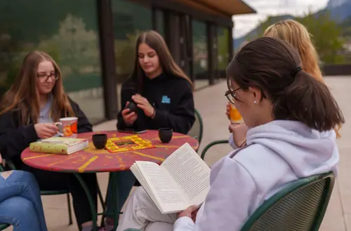 Freizeit im Heim. Foto: René Gamper Freizeit im Heim. Foto: René Gamper