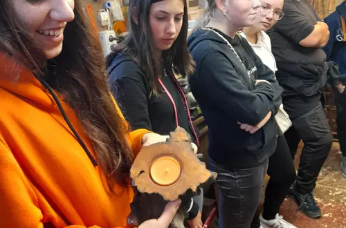 Besuch beim Drechsler Foto: FS Tisens Besuch beim Drechsler Foto: FS Tisens