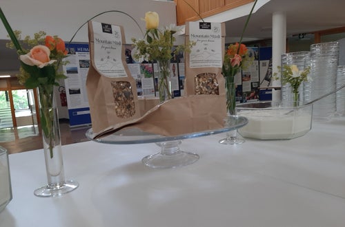 Jause mit Mountain Müsli Foto FS Tisens Jause mit Mountain Müsli Foto FS Tisens