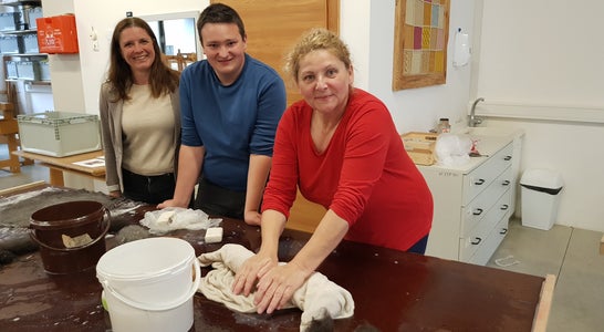 Workshop Filzen an der Winterschule Ulten. Fotos: FS Tisens Workshop Filzen an der Winterschule Ulten. Fotos: FS Tisens