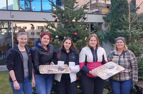 Weihnachtskekse für den Raiffeisenverband. Foto: Raiffeisenverband Südtirol Weihnachtskekse für den Raiffeisenverband. Foto: Raiffeisenverband Südtirol