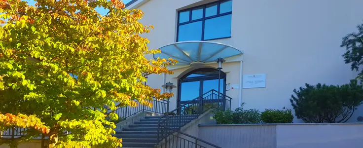 Fassade der Fachschule Tisens Foto: FS Tisens Fassade der Fachschule Tisens Foto: FS Tisens