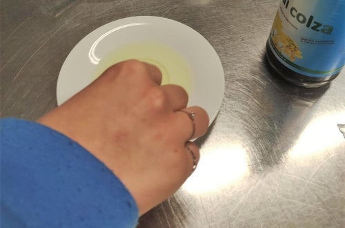 Geschmacksschulung Speiseöle im Fach Ernährungslehre Geschmacksschulung Speiseöle im Fach Ernährungslehre