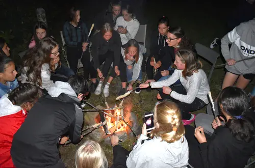 Stockbrot,Heim. Foto: FS Tisens Stockbrot,Heim. Foto: FS Tisens