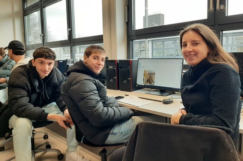 v. l. n. r. · Rilind aus Ostbelgien, Jan aus Deutschland und Sofie aus Südtirol. Foto: FS Tisens v. l. n. r. · Rilind aus Ostbelgien, Jan aus Deutschland und Sofie aus Südtirol. Foto: FS Tisens