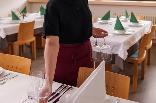 Speisesaal,Service- Unterricht. Foto: René Gamper Speisesaal,Service- Unterricht. Foto: René Gamper