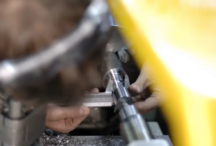 Immagine di lavorazione al tornio Immagine di lavorazione al tornio
