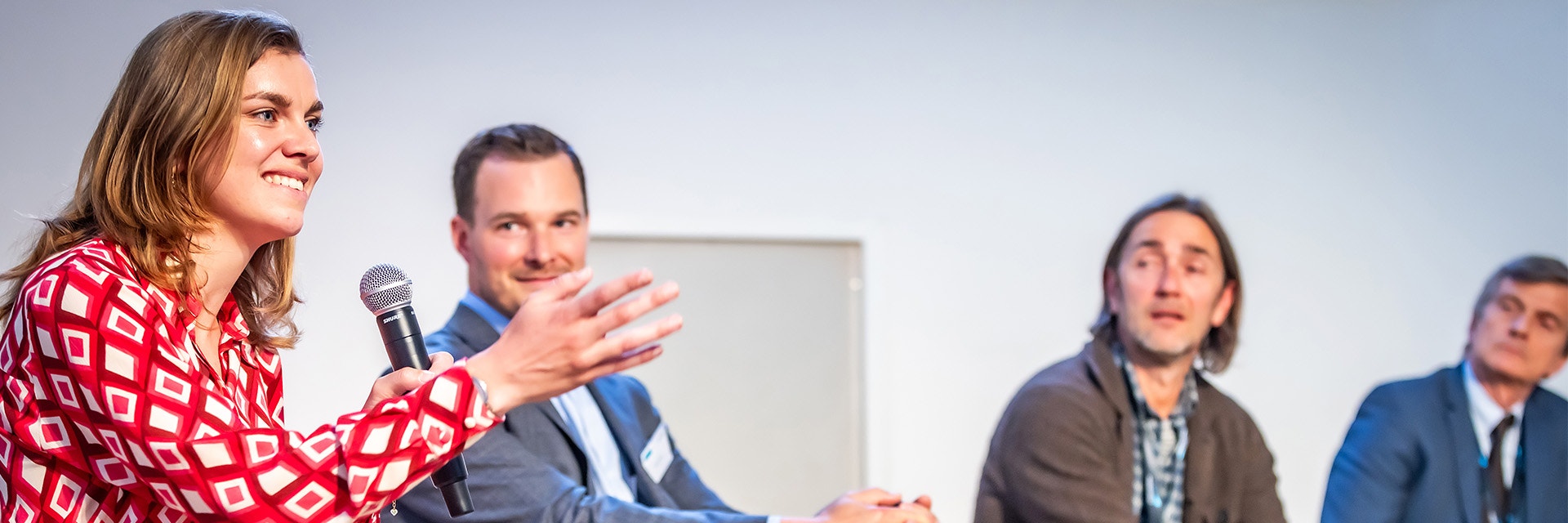 A woman speaking during a panel session at the 3D Planning and Printing in Hospitals Forum 2025