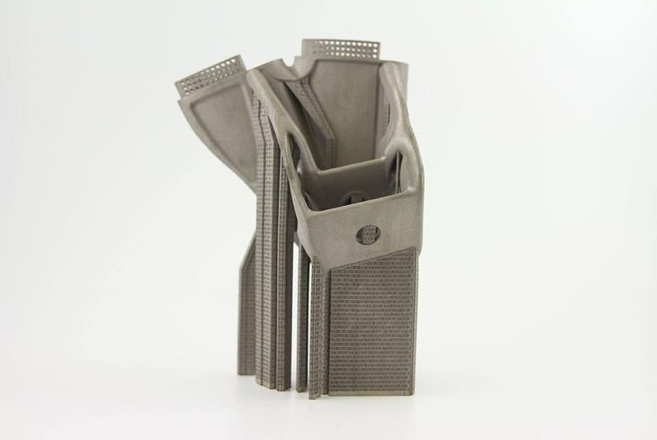 Metal 3D-printed part with fragmented support structures