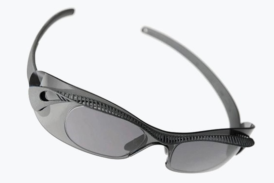 Angled view of the Cabriolet Evo B, a pair of sunglasses from Hoet Design Studio with a distinct, cutting-edge shape