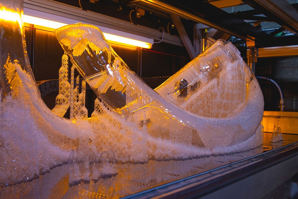Two-meter Mammoth tusks being printed in one of Materialise’s large-format Mammoth stereolithography printer 