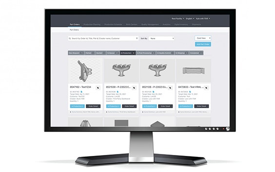 Materialise Storefront Storefrontで複数の注文が表示されているコンピューター画面