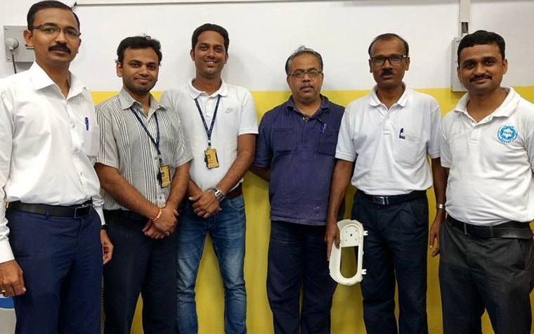 A group photo of the Tata Motors team (wide angle image)
