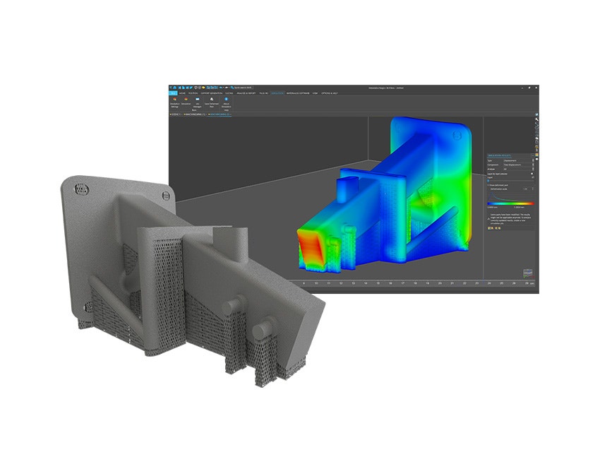 Una pieza impresa en 3D con soportes en primer plano y un modelo 3D de la pieza en el módulo Ansys Simulation en segundo plano.