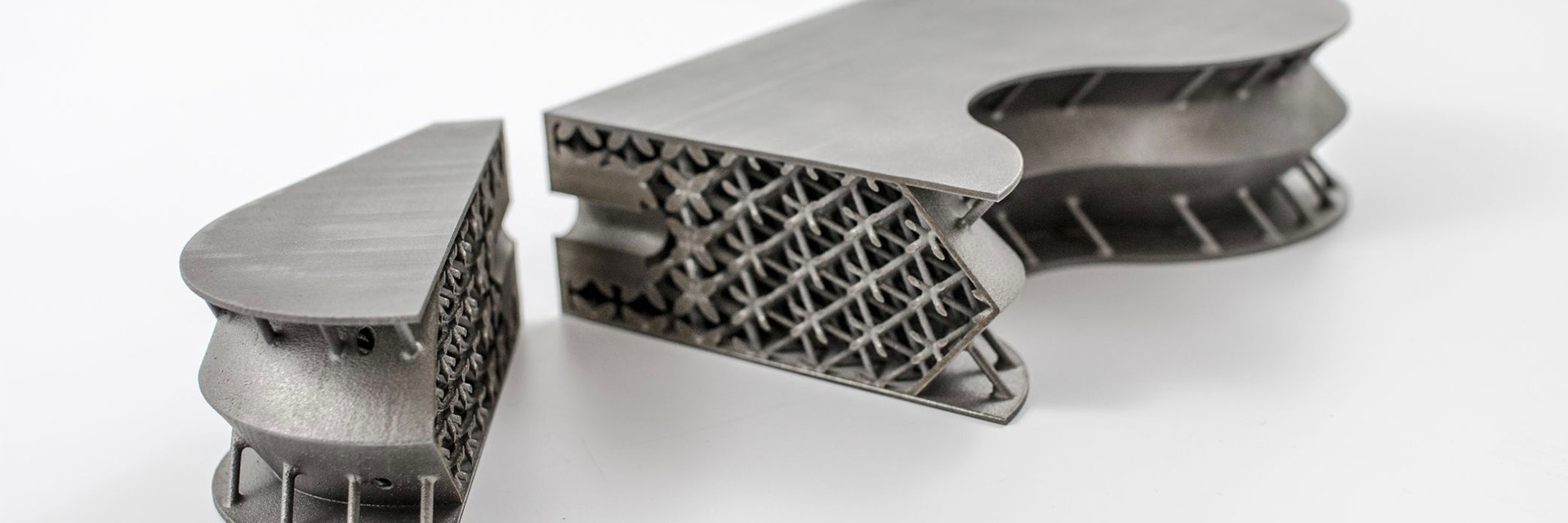 Aerospace component 3D-printed in titanium 