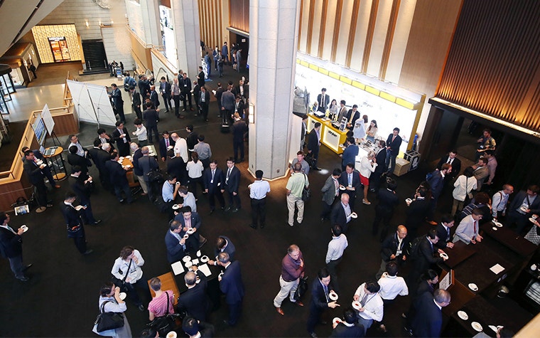 Conference attendees at the International Society for Technology in Arthroplasty in 2017