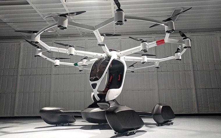 Hexa, Lift aircraft eVTOL am Boden in der Halle