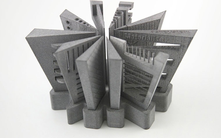 A trophy-like 3D-printed structure made with Multi Jet Fusion technology