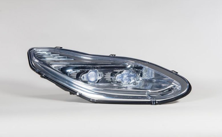 Car light prototype with 3D-printed components