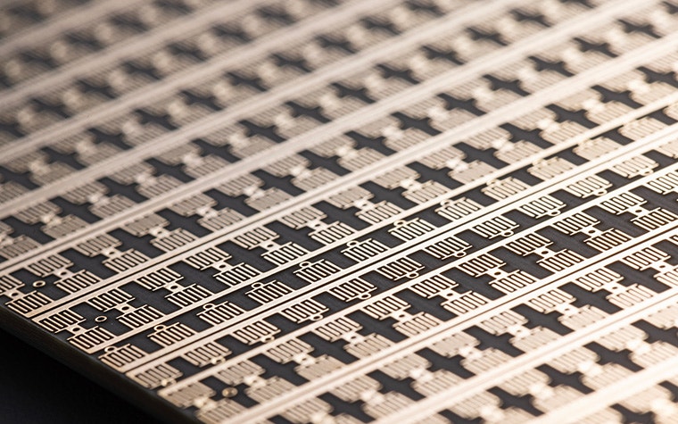 A close-up shot of the Materialise Footscan Pro Level pressure plate's sensors.